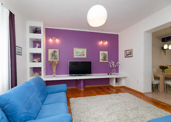 Spacious Apartment In The Center-Aspalathos