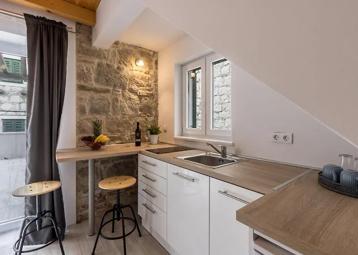Luxury Apartments A&A-Old Town