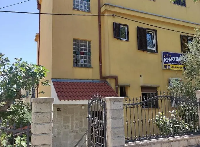 Eros Guesthouse