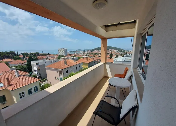 Big Nick\'S Penthouse