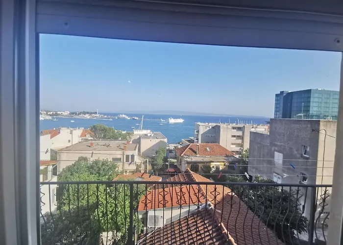 Apartment Delminium