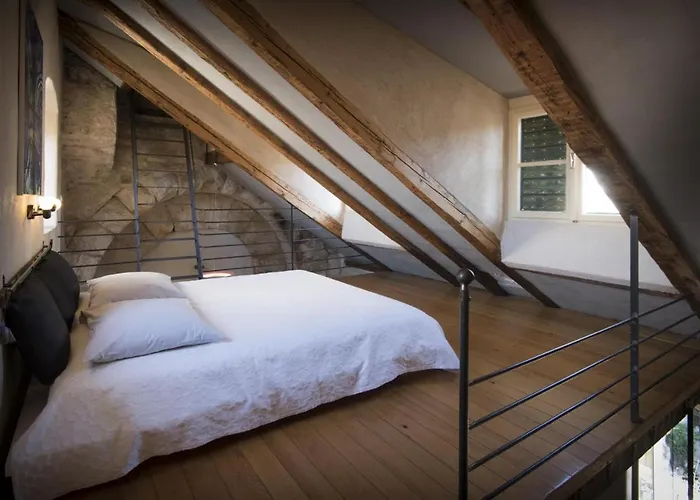 La Divine- Captured By History Inside Palace Loft