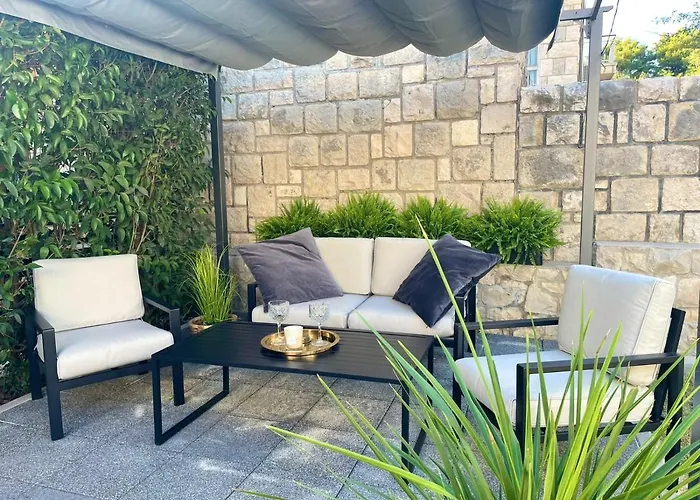 Lux Garden Luxury Apartment Split