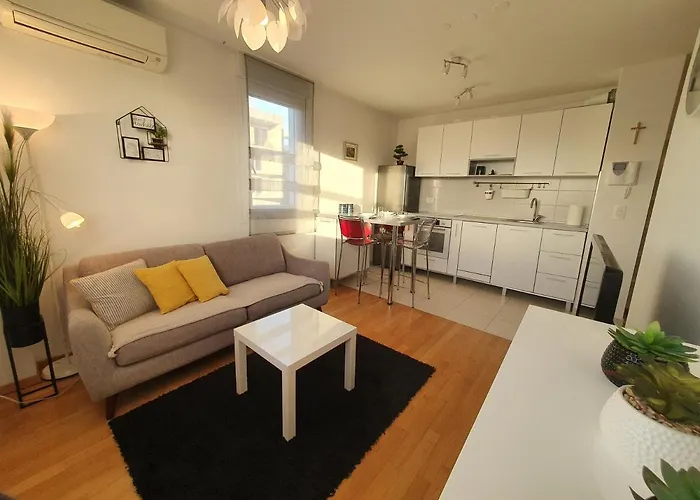 Beata East Side Apartment