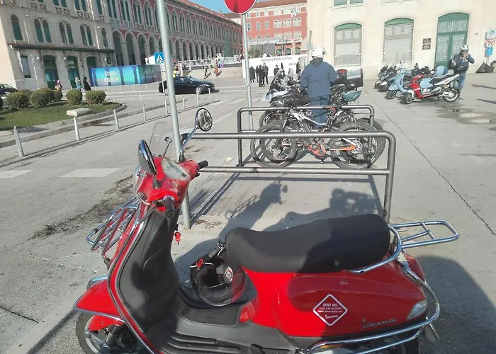 Apartment Vespa & Jacuzzi