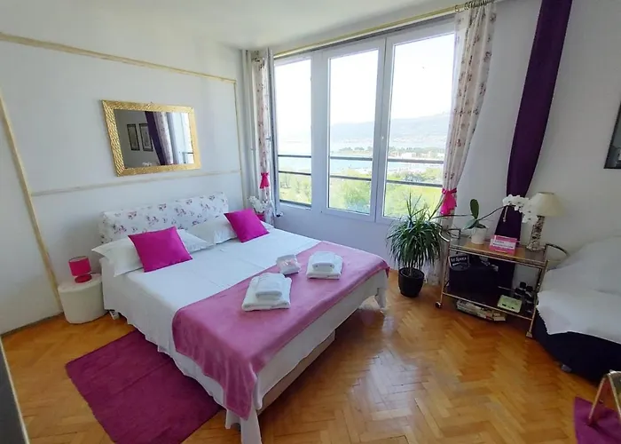 Teja Apartment
