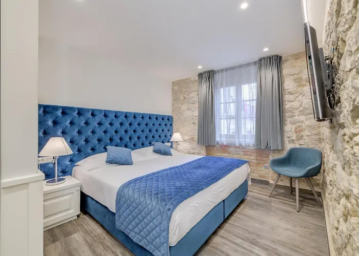 M Luxury Rooms