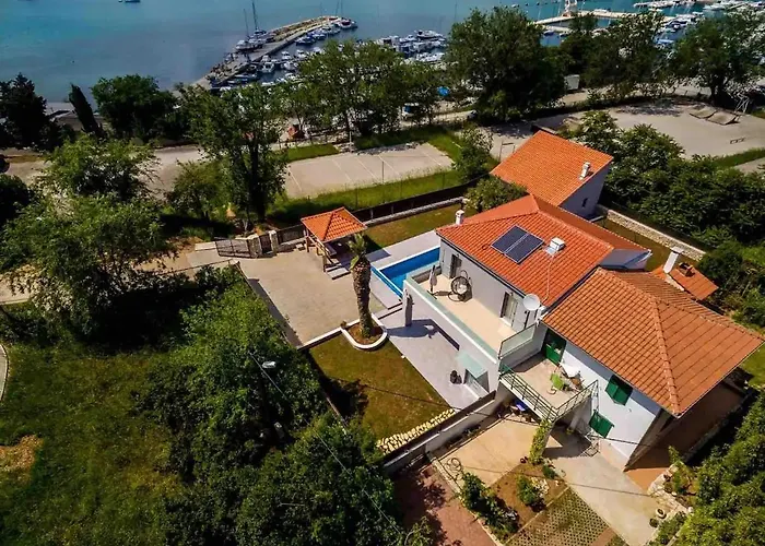 Luxury Villa Sarina With Pool In Split Center