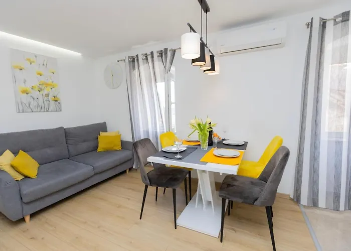 Modern Cozy Apartment Bonnie In Center Of Split.