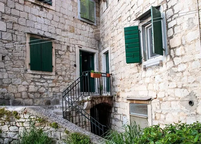 Shtorya - City Centre Apartman