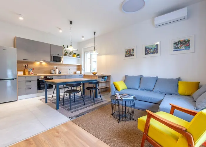 Split Luxury Suite