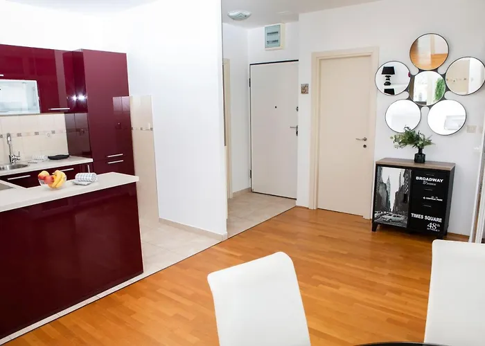 City Center Apartment Flash