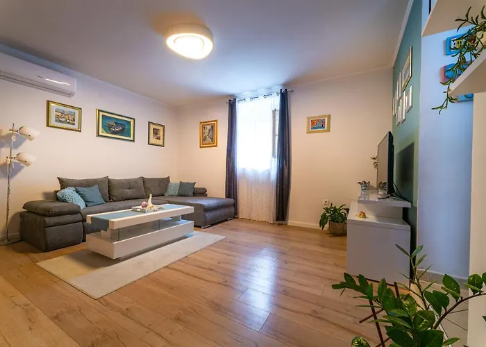 Apartment Anika