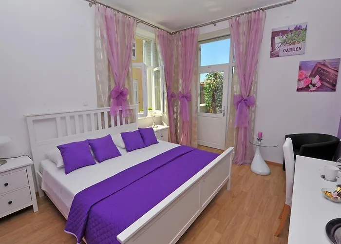 Luxury Rooms Nirvana