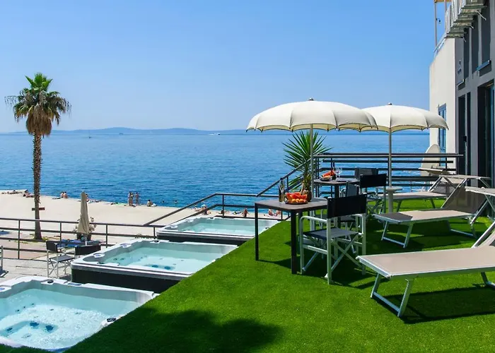Via Mare Luxury Rooms