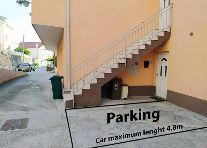 Julia\'S Beautiful Apartment For 6 With Parking