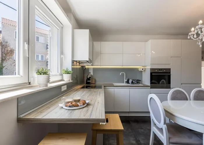 Central Park Apartment With Terrace