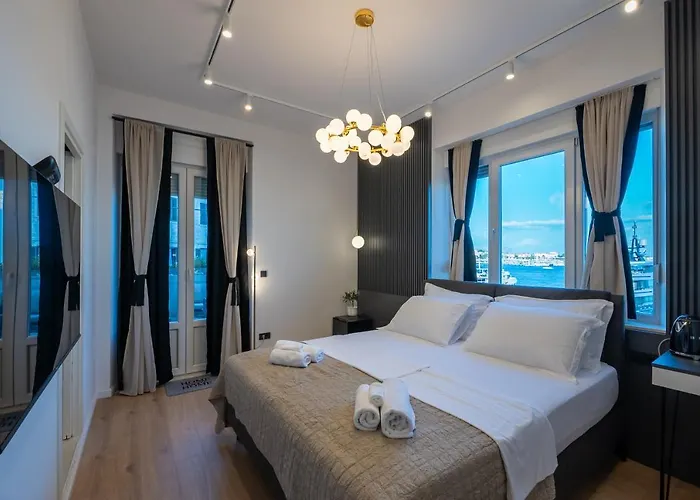 Lusso Apartment With Sea View