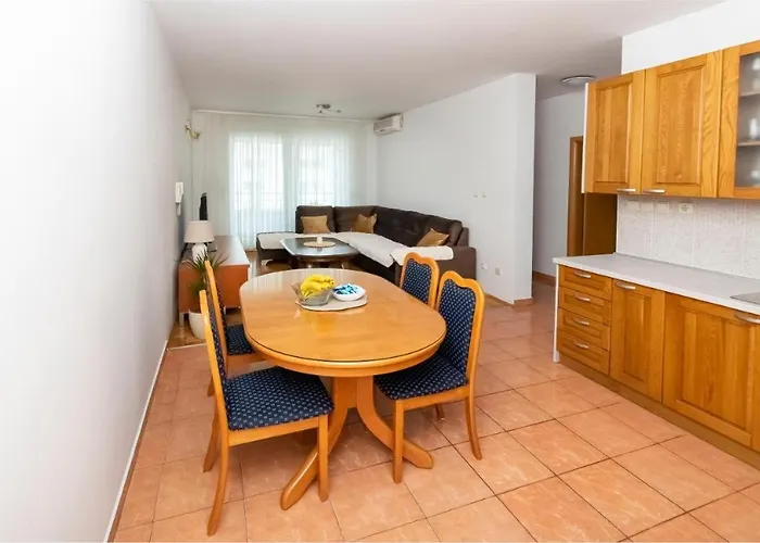 Apartment Katarina