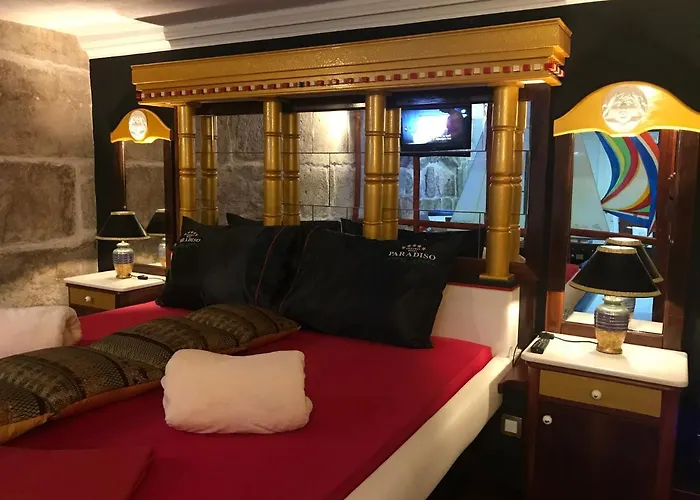 Apartment Paradiso