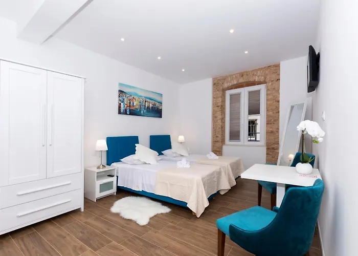 Peruzovic Rooms 3
