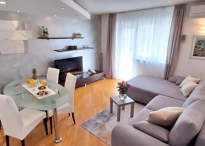 Apartment Leona