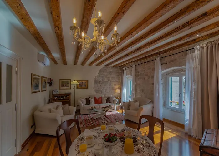 Stone Pearl Heritage Luxury Suite