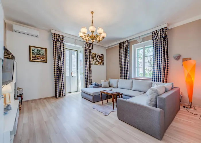 Apartment Pape