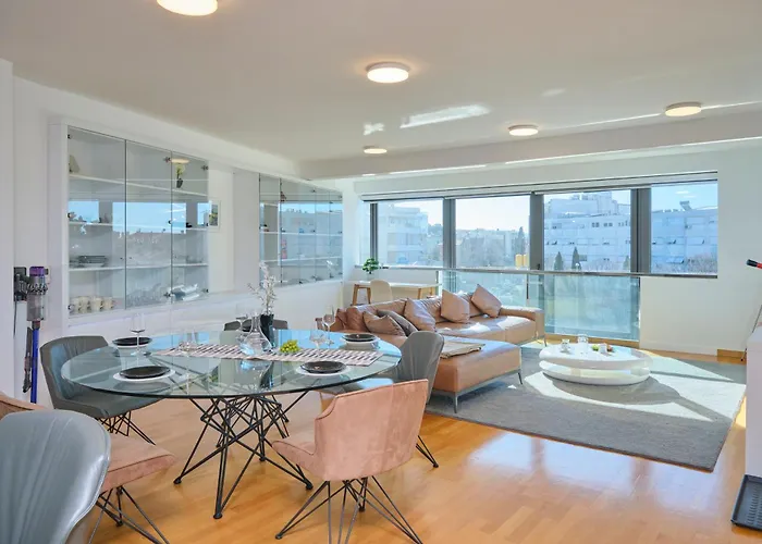 Solstar Apartment By Litto