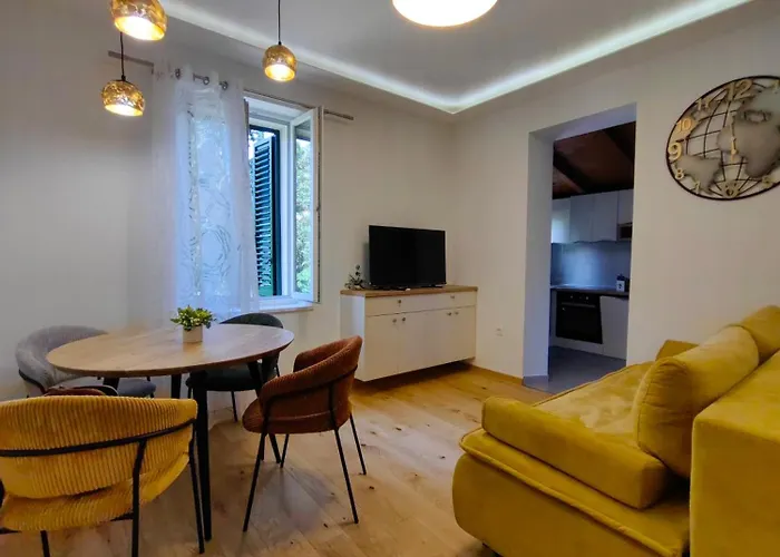 Relax And Enjoy Apartments Split