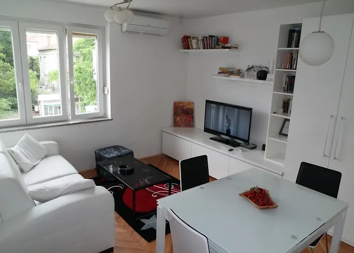 Apartment Penny