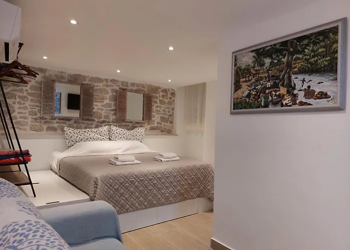 2024 Newly Renovated Apt-5 Min Walk To Split Old Town