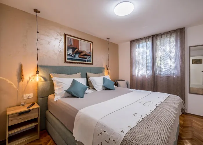 Olive Shade - Apartment Near The Beach