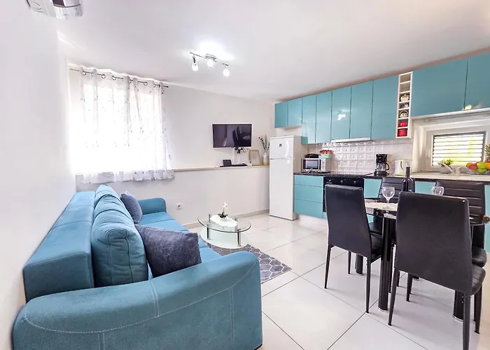 Stone House Varos Apartments