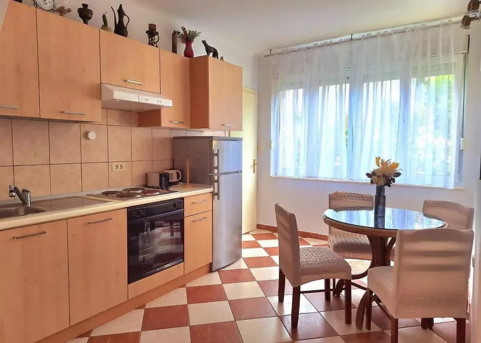 Sunny Center Apartment