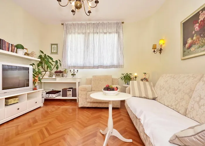 Apartments Zoran