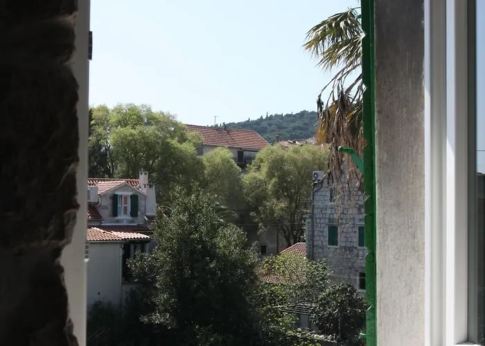 Studios Silver
