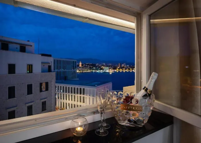 Top Rooms