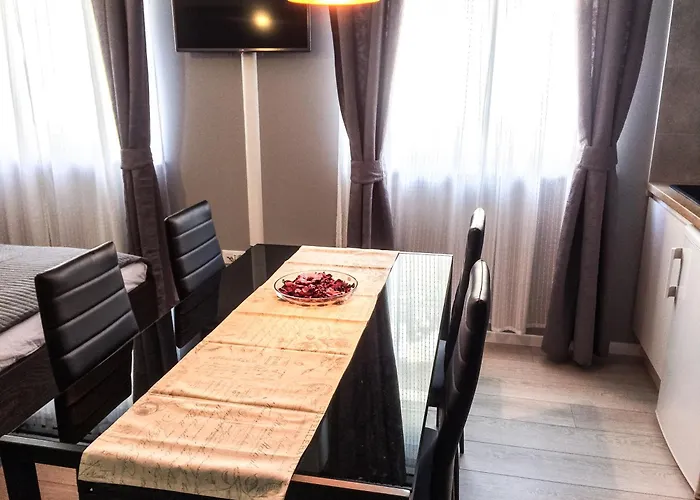 Nav Apartments