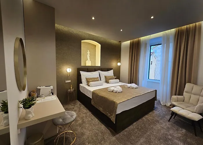 Ma Pe Luxury Rooms