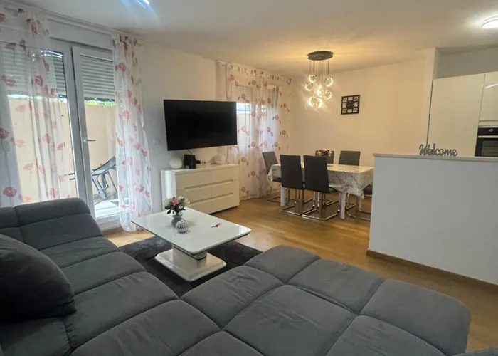 Apartment Dalmatinos Split Znjan