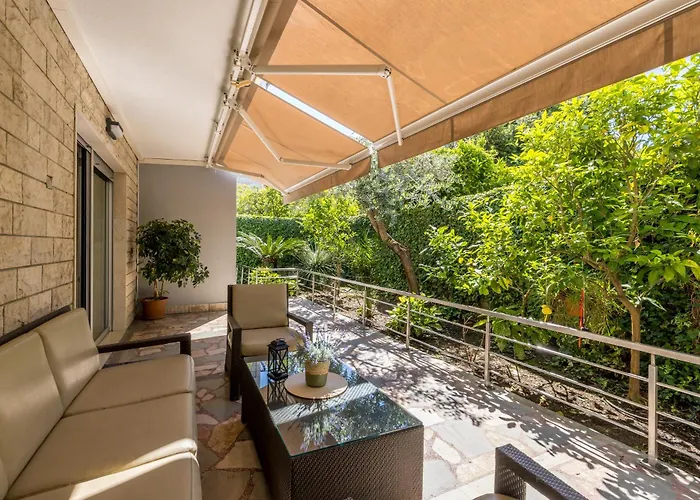 Green Oasis By Bacvice Beach, Private Parking & Garden - Casa Moro