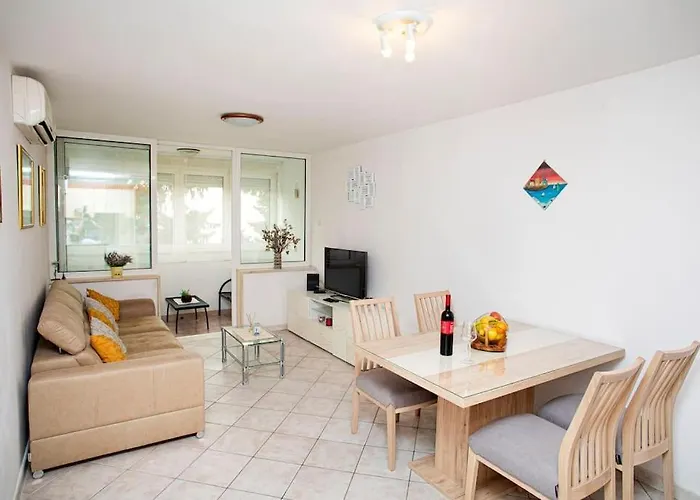 Apartment Ella