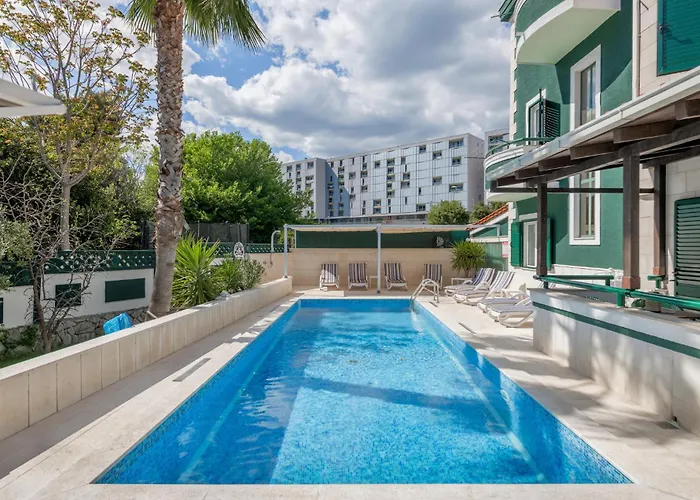 Nice Home In Split With Wifi