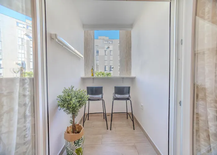 Split Apartment M&T