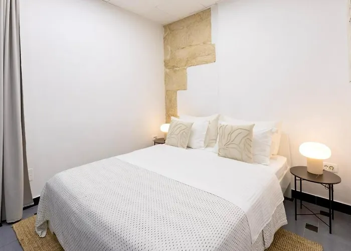 Lena\'S Room In Roman Palace