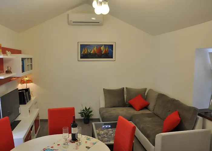 Apartment Sweet Home