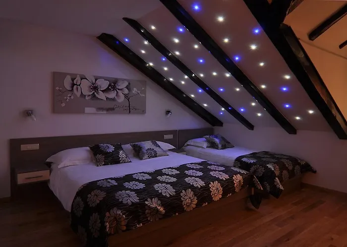Deluxe Apartments & Rooms Sarella