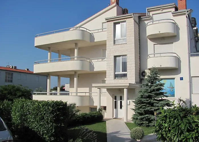 The Beach Studios & Apartments