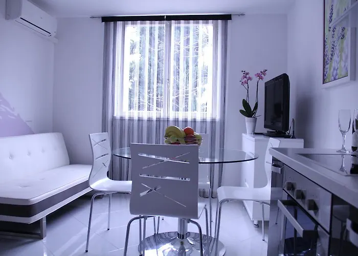 Mladena Apartment